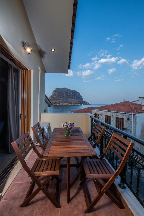 Cyrenia Guesthouse Monemvasía Exteriör bild
